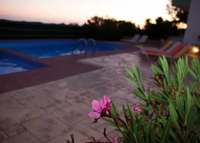 Paterakis Studios Triopetra
