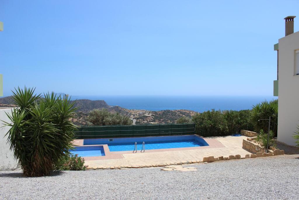 Paterakis Apartment Triopetra
